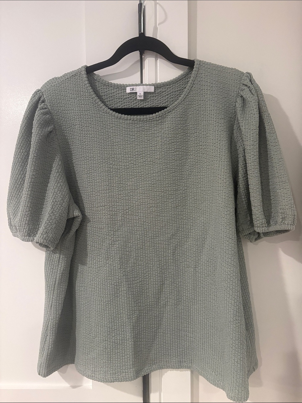 DR2 Woman’s Sage Green Puff Sleeve Textured Waffle Top Size XL